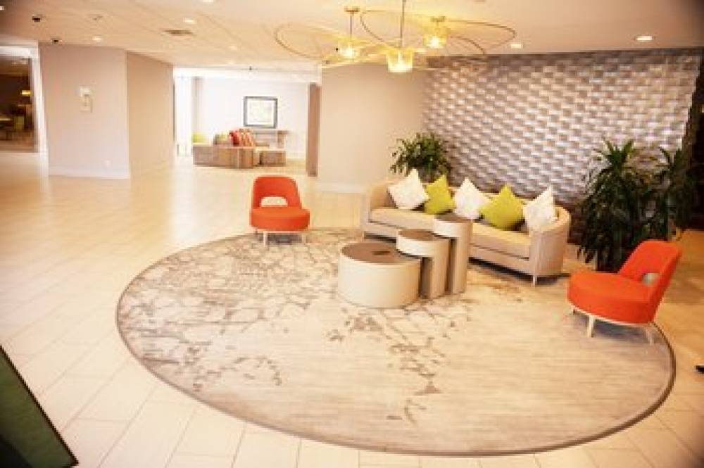 HOLIDAY INN HOBBY AIRPORT 6