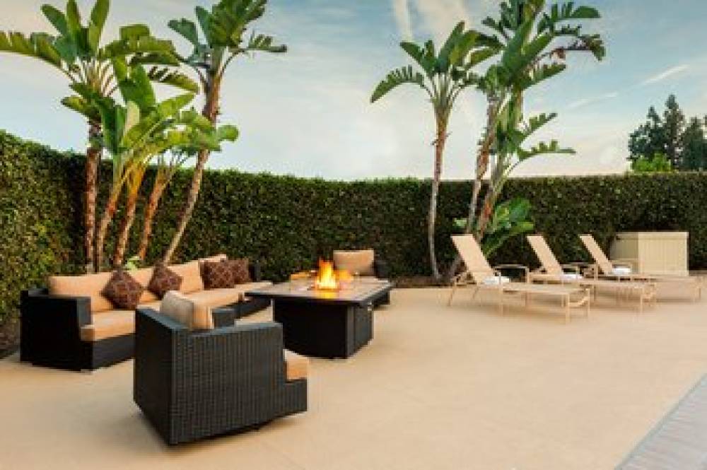 Holiday Inn LA MIRADA 6