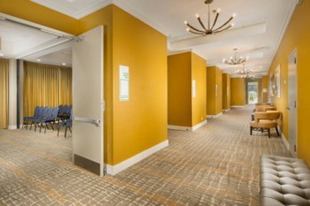 Holiday Inn MIAMI-DORAL AREA 6