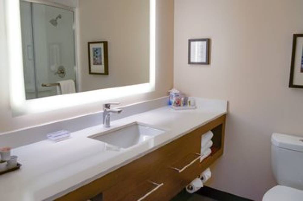HOLIDAY INN MOBILE I 10 WEST BY IHG 9