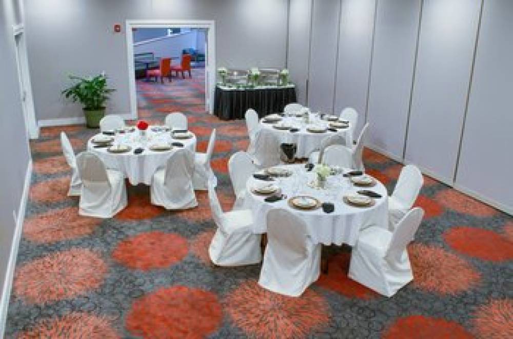 HOLIDAY INN MOBILE I 10 WEST 5