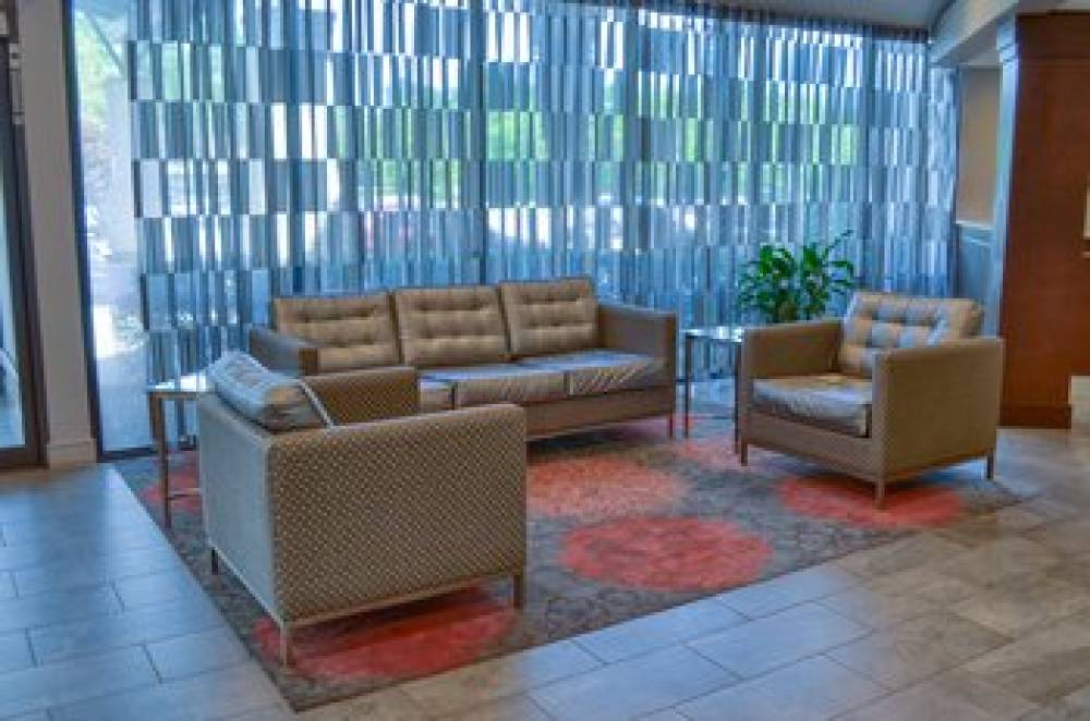 HOLIDAY INN MOBILE I 10 WEST 9