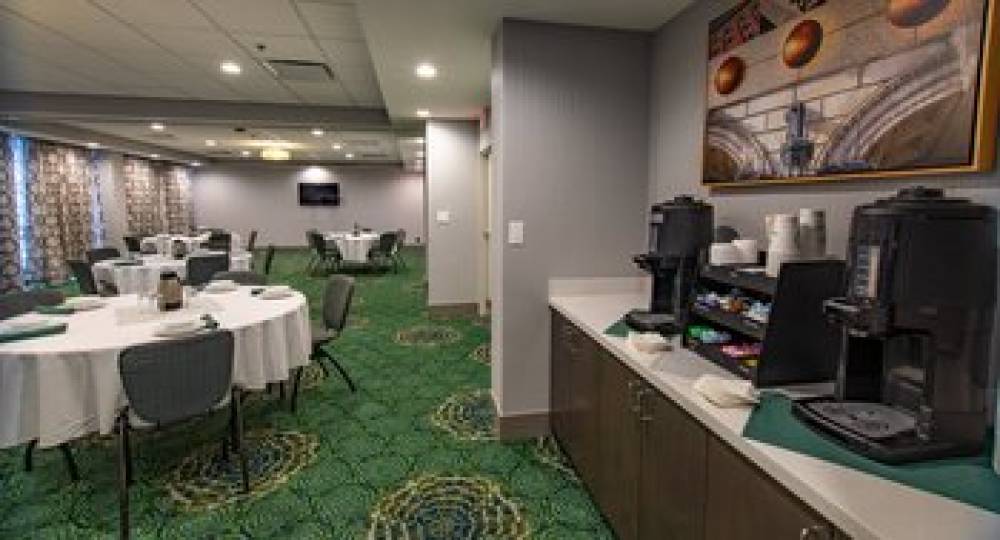 HOLIDAY INN NORTH BY IHG 3