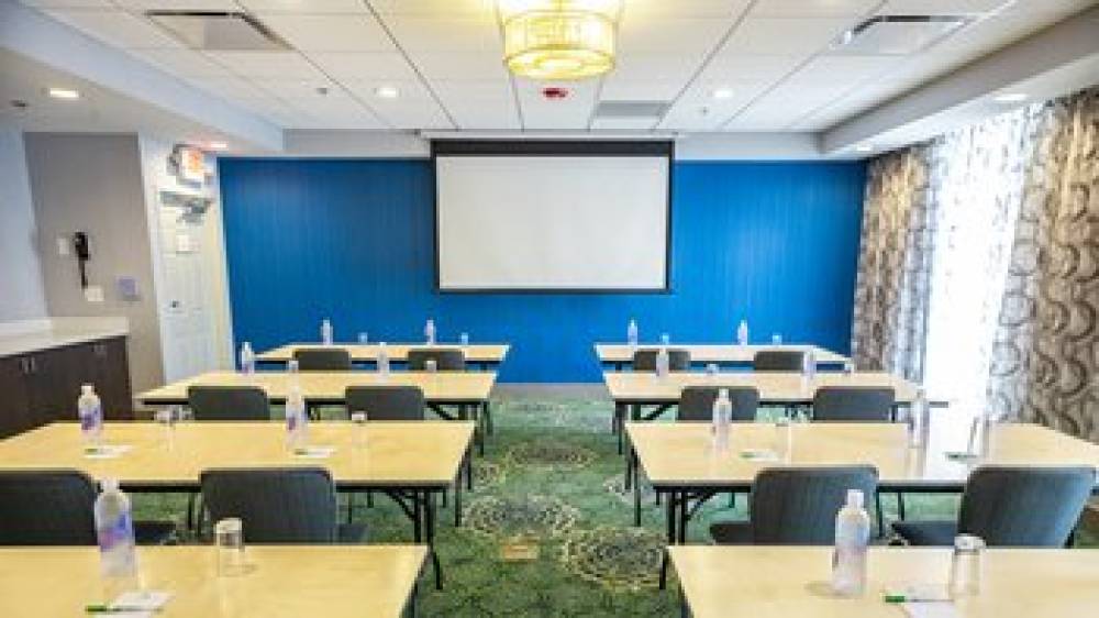 HOLIDAY INN NORTH BY IHG 2