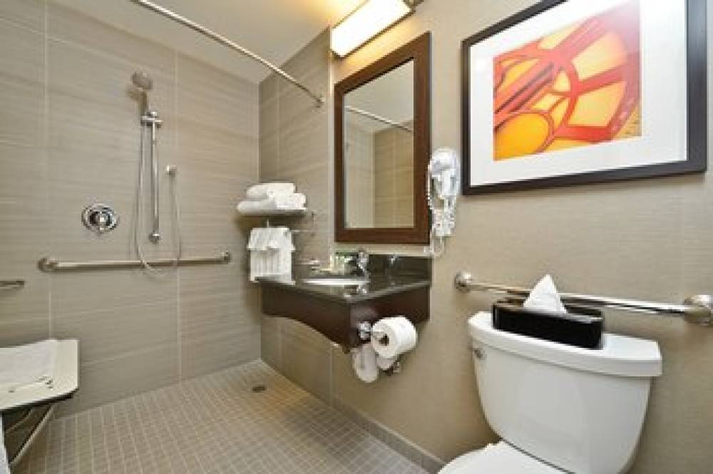 Holiday Inn NYC - LOWER EAST SIDE 6