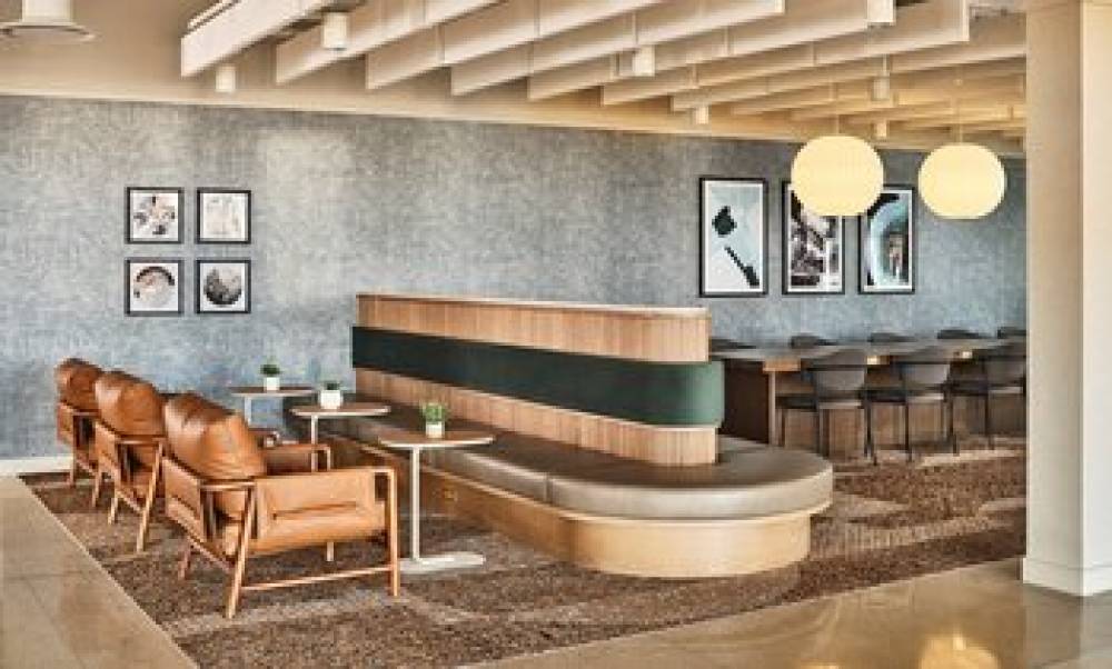 HOLIDAY INN OHARE AIRPORT 5