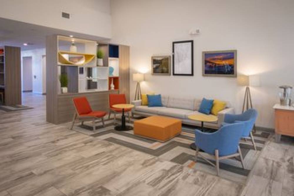 Holiday Inn PENSACOLA - UNIVERSITY AREA 9