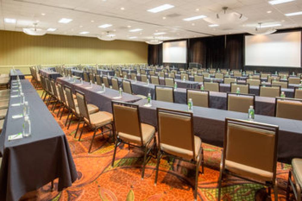 HOLIDAY INN AIRPORT BY IHG 1