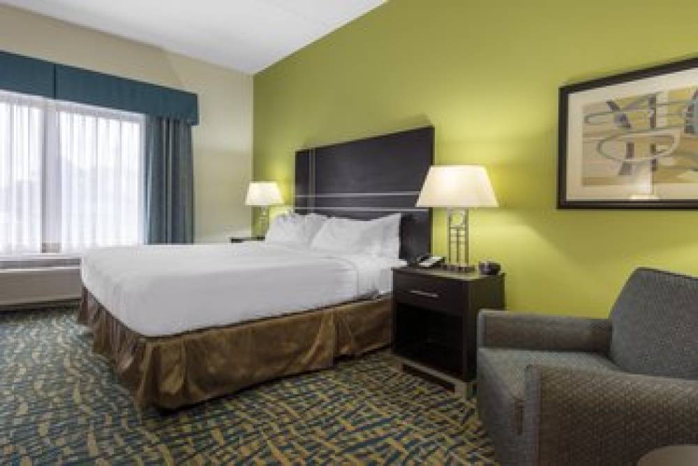 HOLIDAY INN SOUTH I-95 GATEWAY 10
