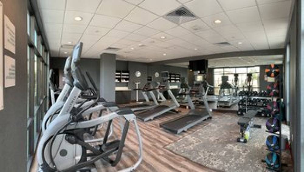 HOLIDAY INN STES SILICON VALLEY MIL 8