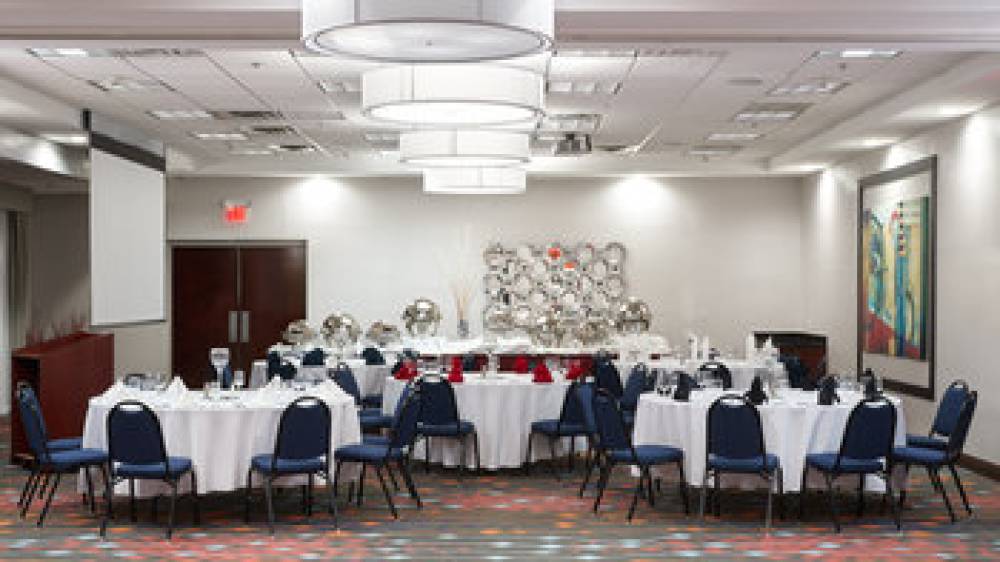 HOLIDAY INN STOCKBRIDGE 7