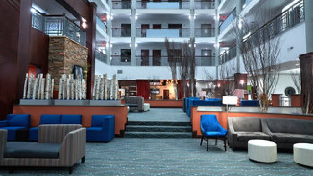 HOLIDAY INN STOCKBRIDGE 6