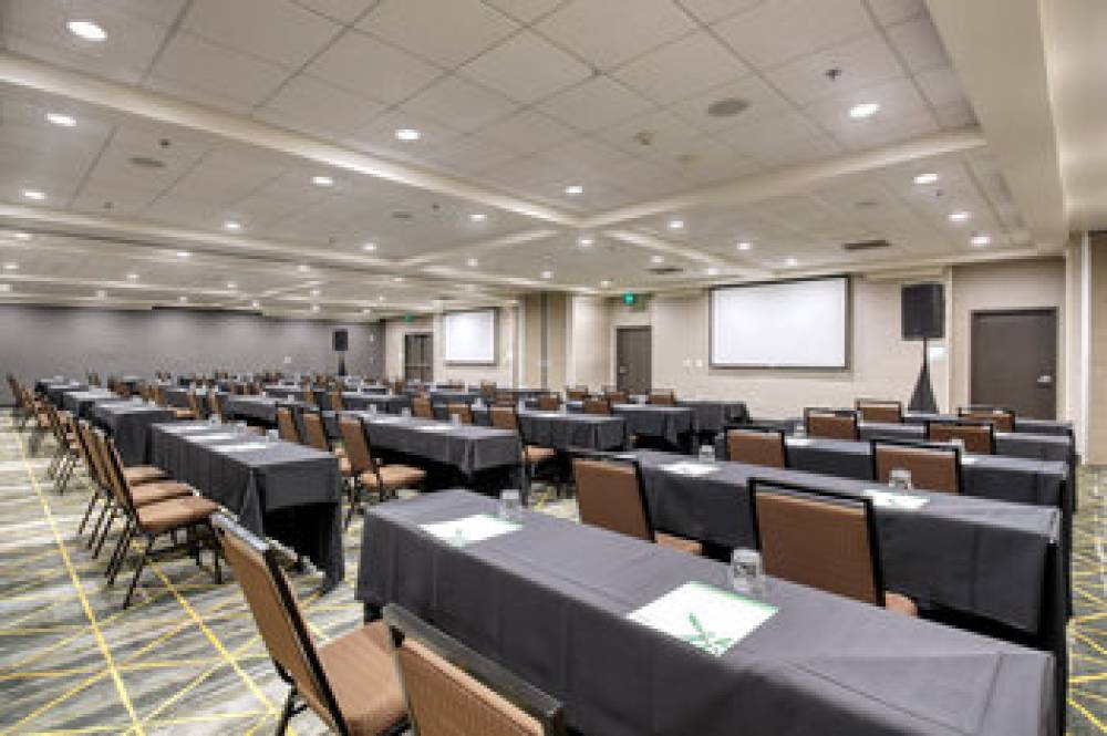 HOLIDAY INN HTL STES ARPT NORTH 4