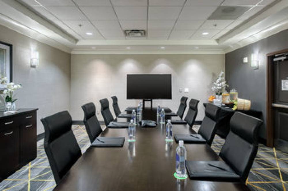 HOLIDAY INN HTL STES ARPT NORTH 2