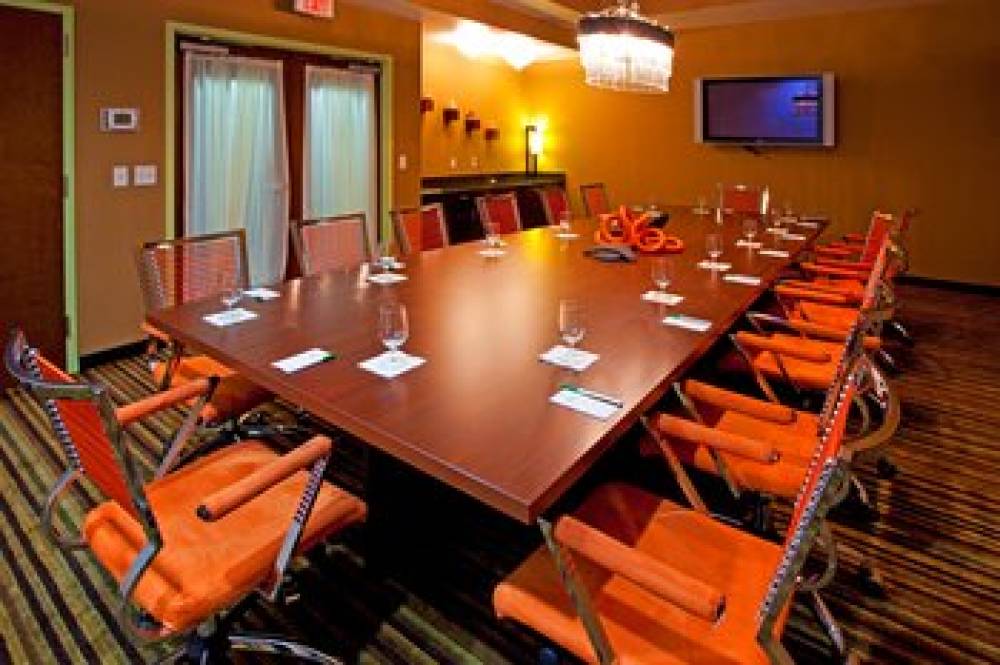 Holiday Inn & Suites OCALA CONFERENCE CENTER 2