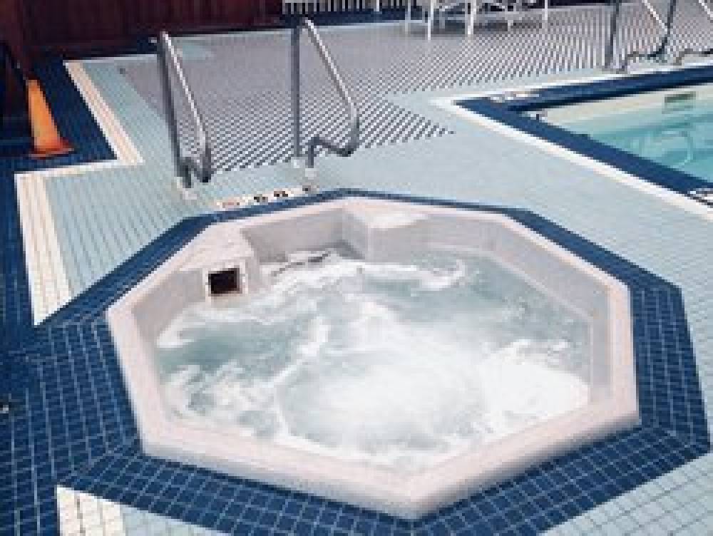 Holiday Inn & Suites PITTSFIELD-BERKSHIRES 1