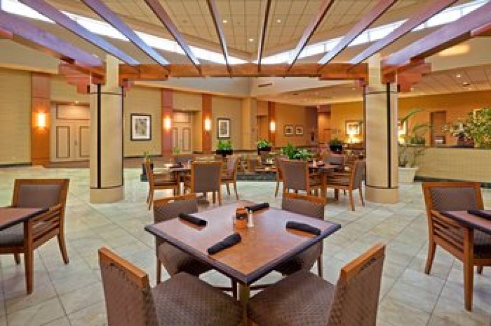 HOLIDAY INN SWEDESBORO BY IHG 9