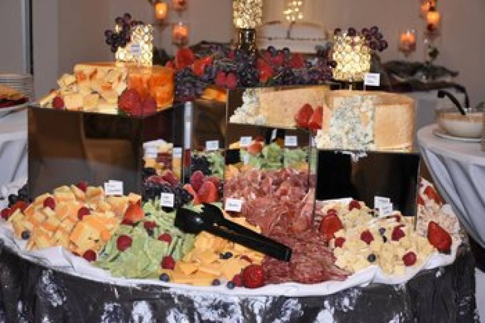 HOLIDAY INN SWEDESBORO BY IHG 3