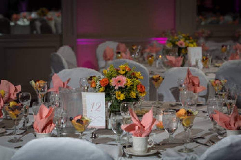 HOLIDAY INN SWEDESBORO BY IHG 8