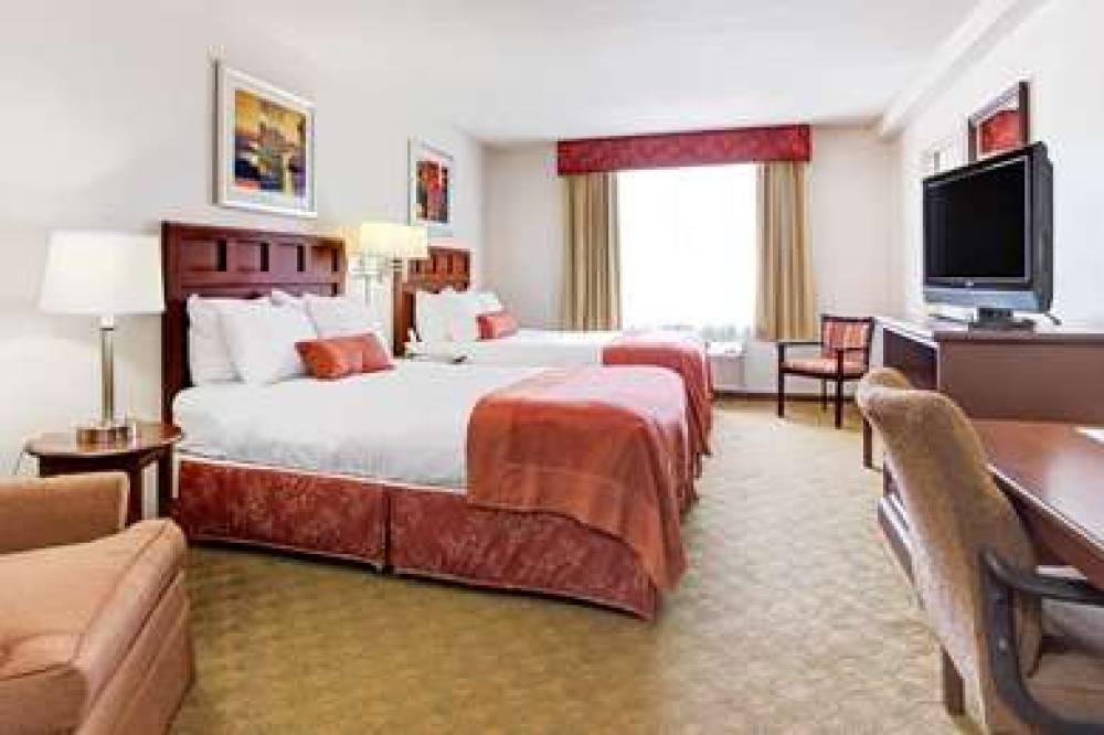 HOLIDAY INN TAMPA NORTH 6