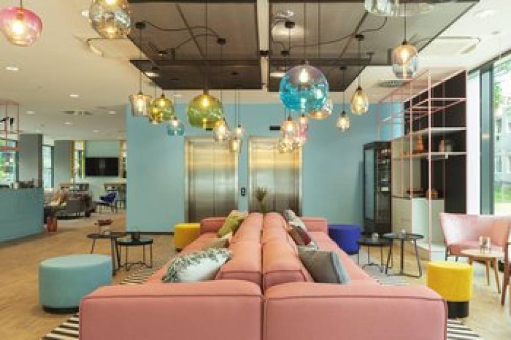 HOLIDAY INN THE NIU BELT FRANKFURT 6