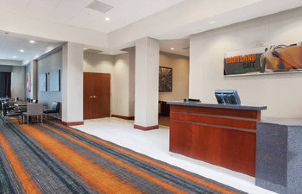Holiday Inn UNIVERSITY PLAZA-BOWLING GREEN 3