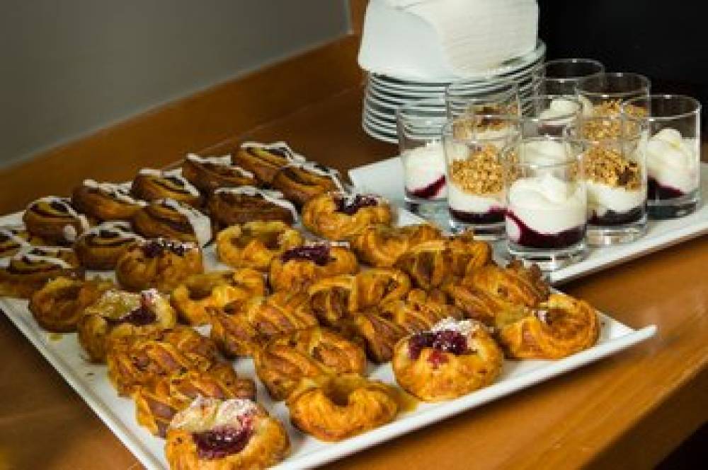 HOLIDAY INN WEST BY IHG 7