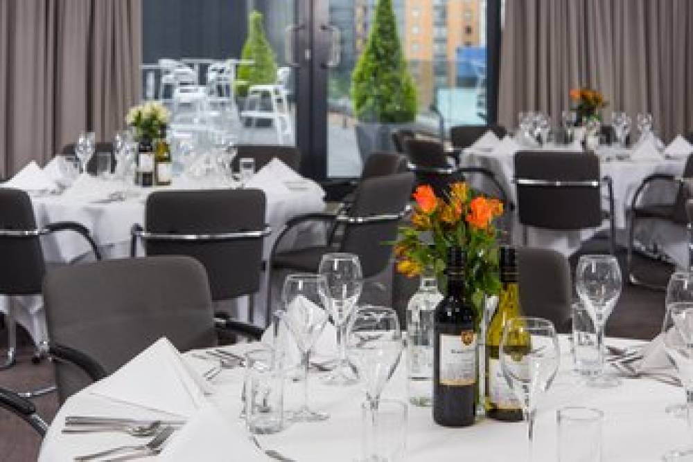HOLIDAY INN WEST BY IHG 4