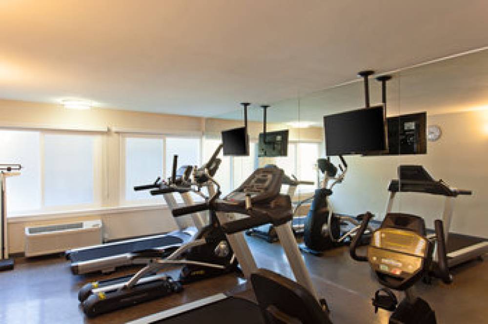 HOLIDAY INN WEST COVINA 8