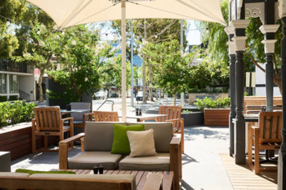 HOLIDAY INN WEST PERTH 7