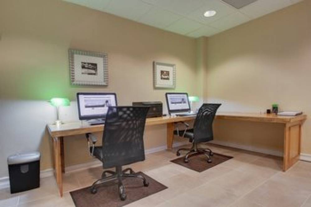 Holiday Inn WESTBURY-LONG ISLAND 9