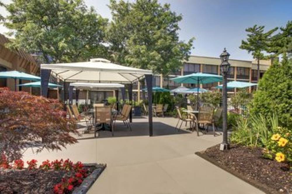 Holiday Inn WESTBURY-LONG ISLAND 8
