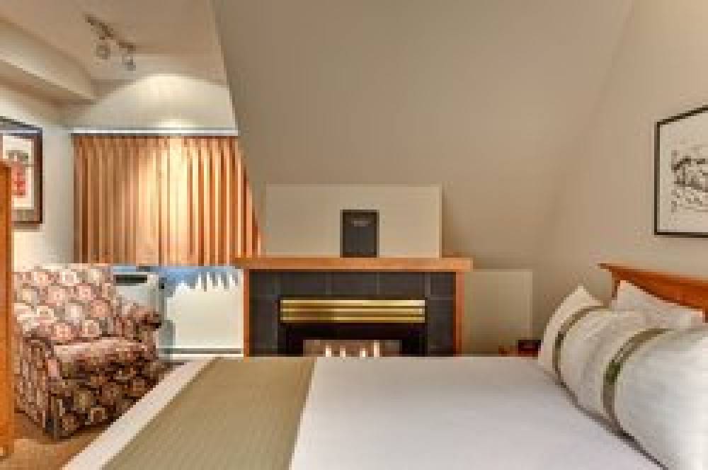 HOLIDAY INN WHISTLER VILLAGE 9
