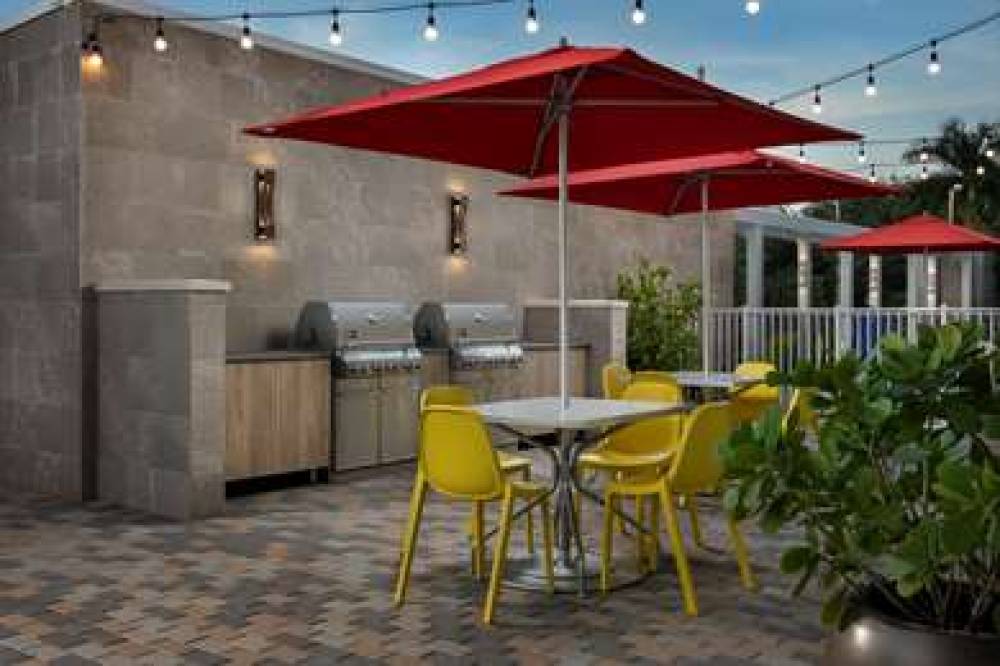 HOME 2 SUITES BY HILTON DORAL 4