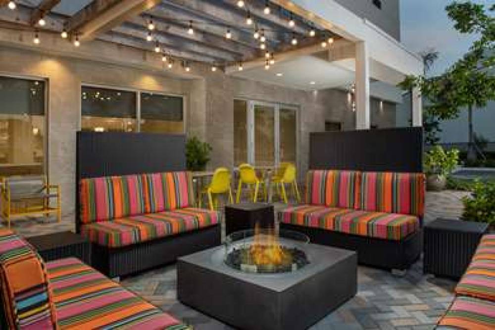 HOME 2 SUITES BY HILTON DORAL 2