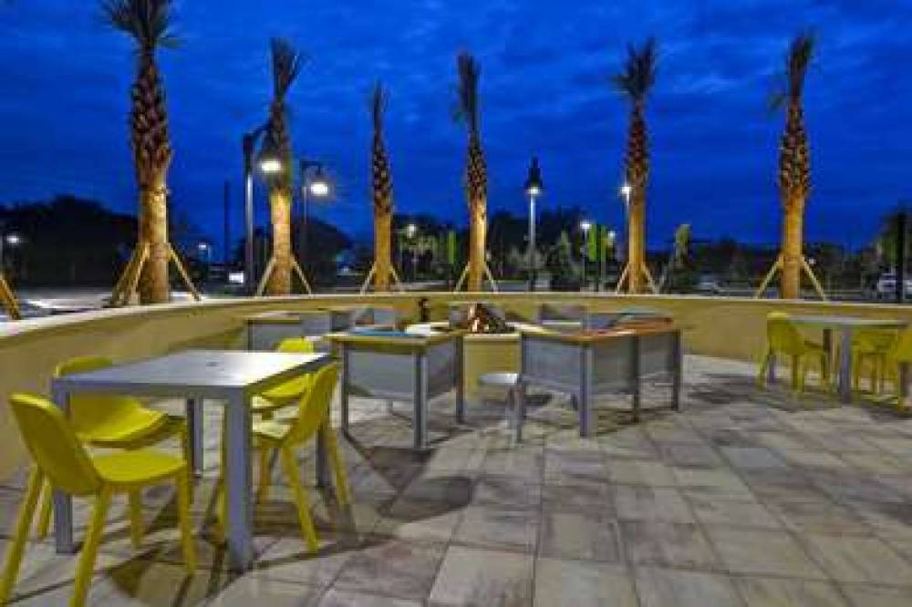 HOME2 ORLANDO FLAMINGO CROSSINGS 2