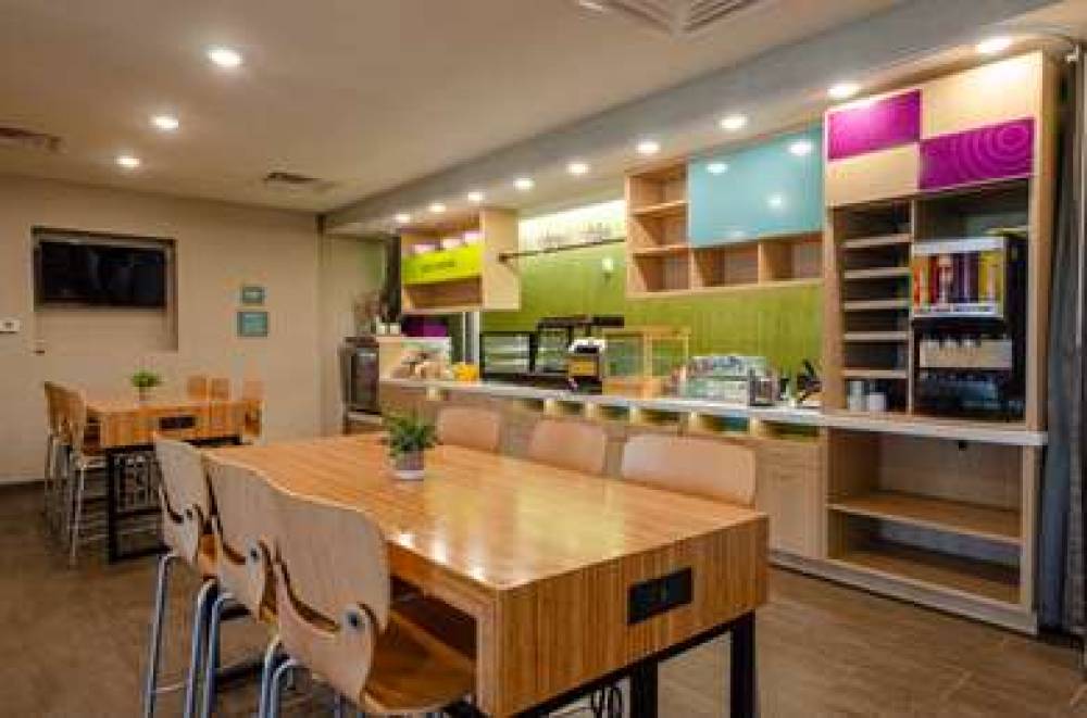 HOME2 SUITES ATLANTA AIRPORT WEST 8