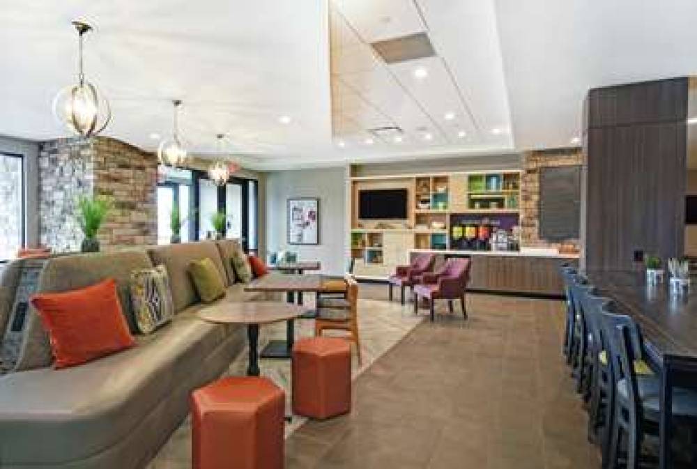 HOME2 SUITES BY HILTON BELOIT 4