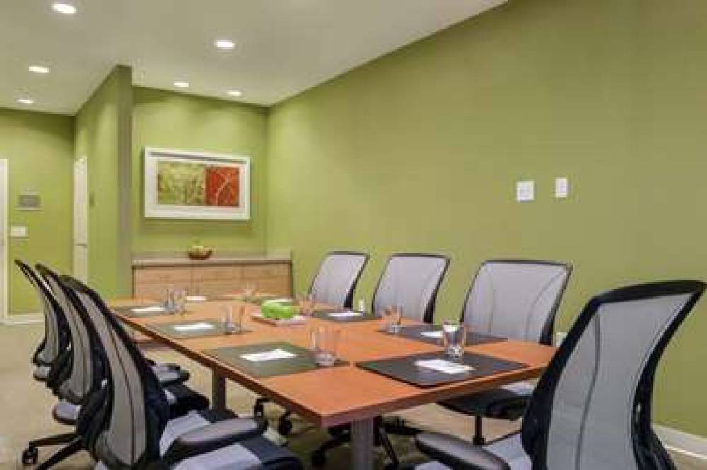 HOME2 SUITES BY HILTON CANTON 10