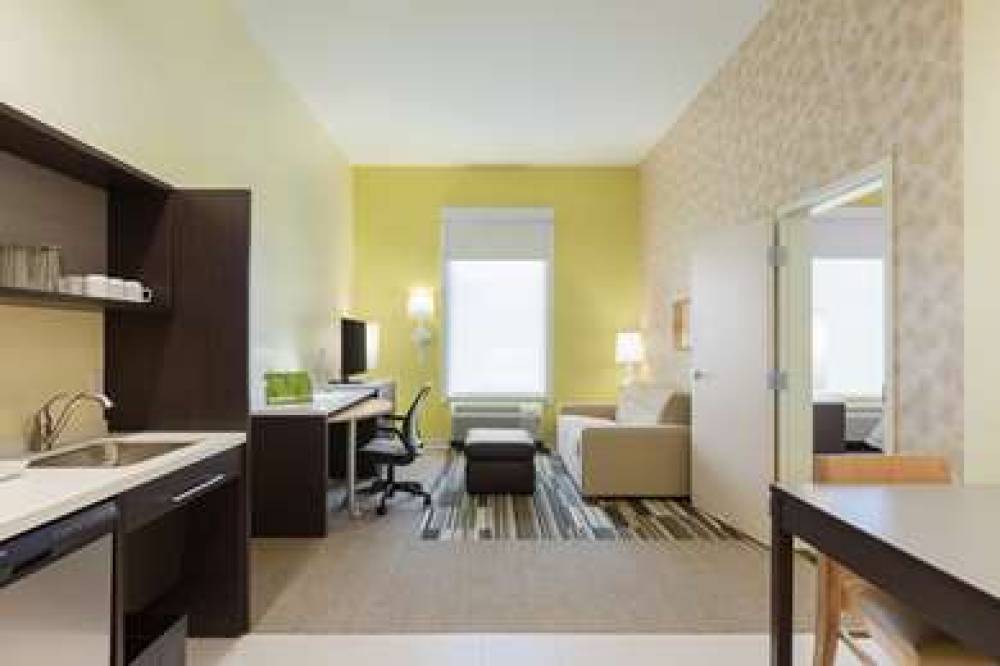 HOME2 SUITES BY HILTON CANTON 4