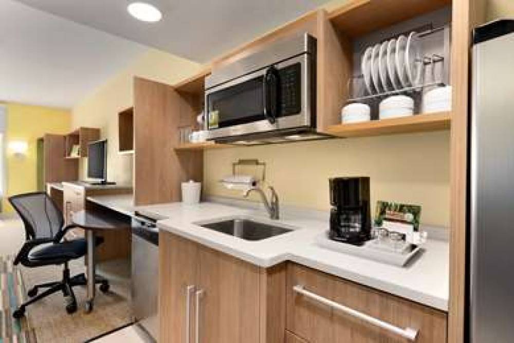 HOME2 SUITES BY HILTON CLEVELAND BE 7