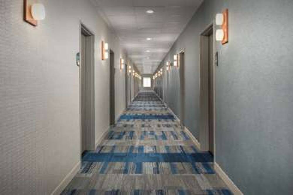 HOME2 SUITES BY HILTON DALLAS 8