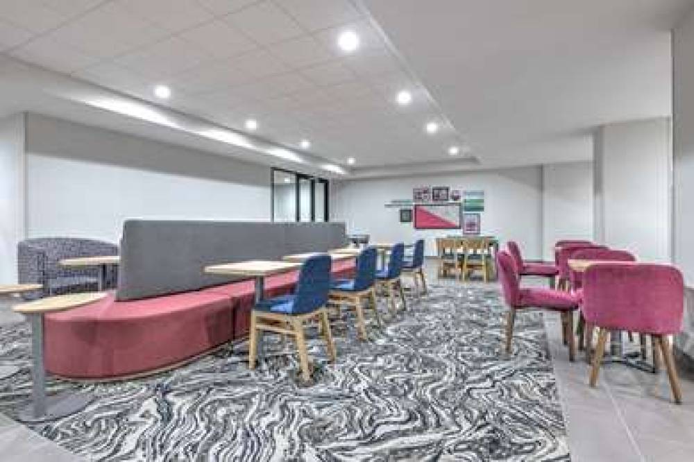 HOME2 SUITES BY HILTON DALLAS I-30 5