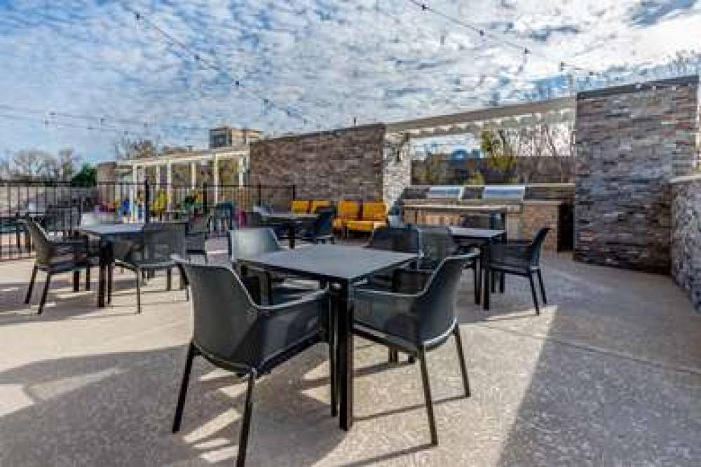 HOME2 SUITES BY HILTON DALLAS I-30 2