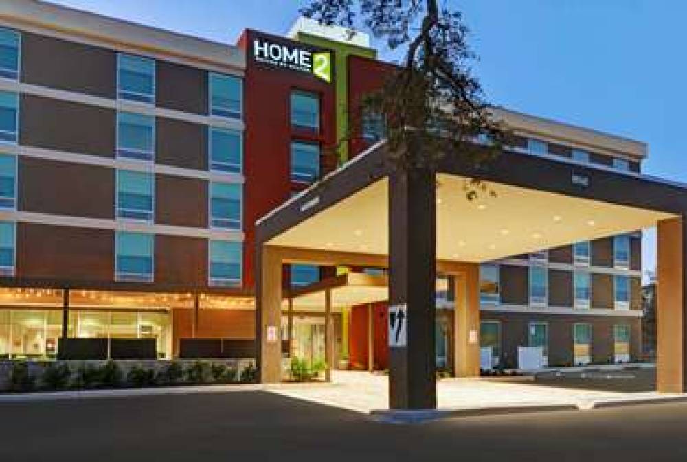 HOME2 SUITES BY HILTON LARGO 6