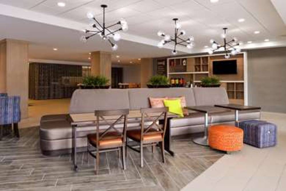 HOME2 SUITES BY HILTON MERRILLVILLE 8