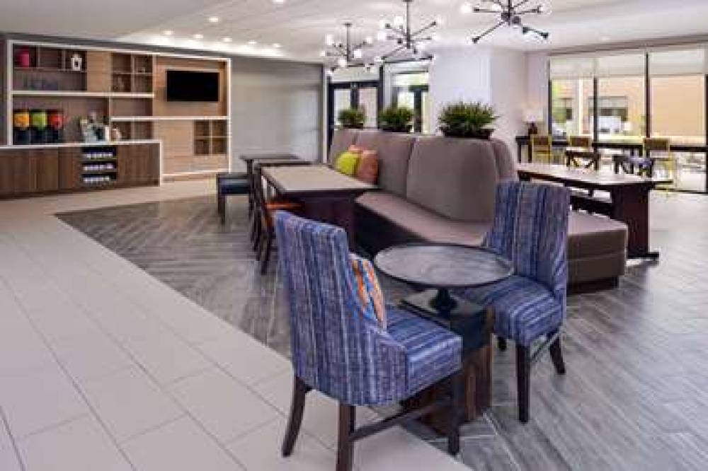 HOME2 SUITES BY HILTON MERRILLVILLE 3