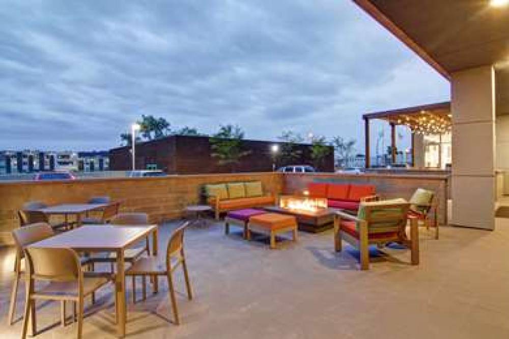 Home2 Suites By Hilton Montreal Dorval, QC 9