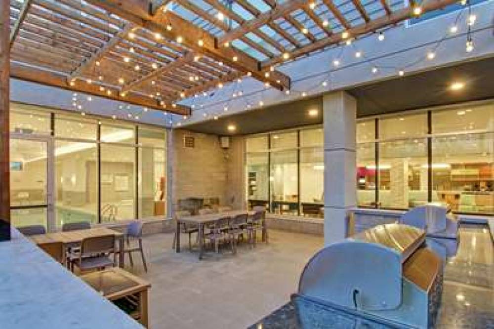 Home2 Suites By Hilton Montreal Dorval, QC 5