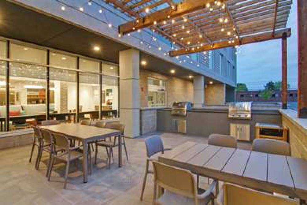 Home2 Suites By Hilton Montreal Dorval, QC 8